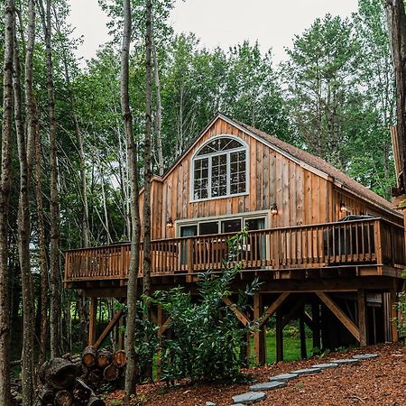 Villa Moonlight Treehouse At Belgrade Hospitality Extérieur photo