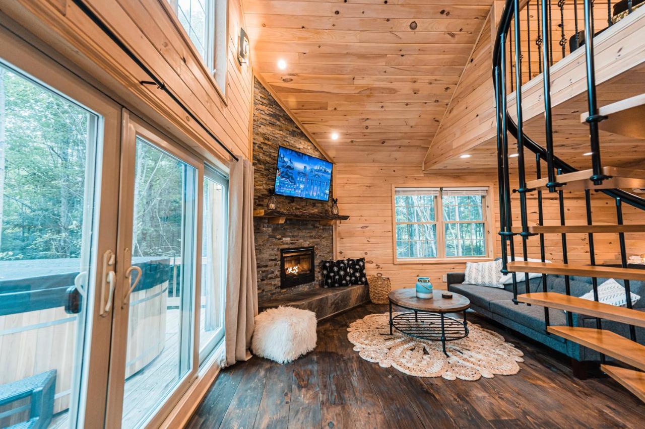 Villa Moonlight Treehouse At Belgrade Hospitality Extérieur photo